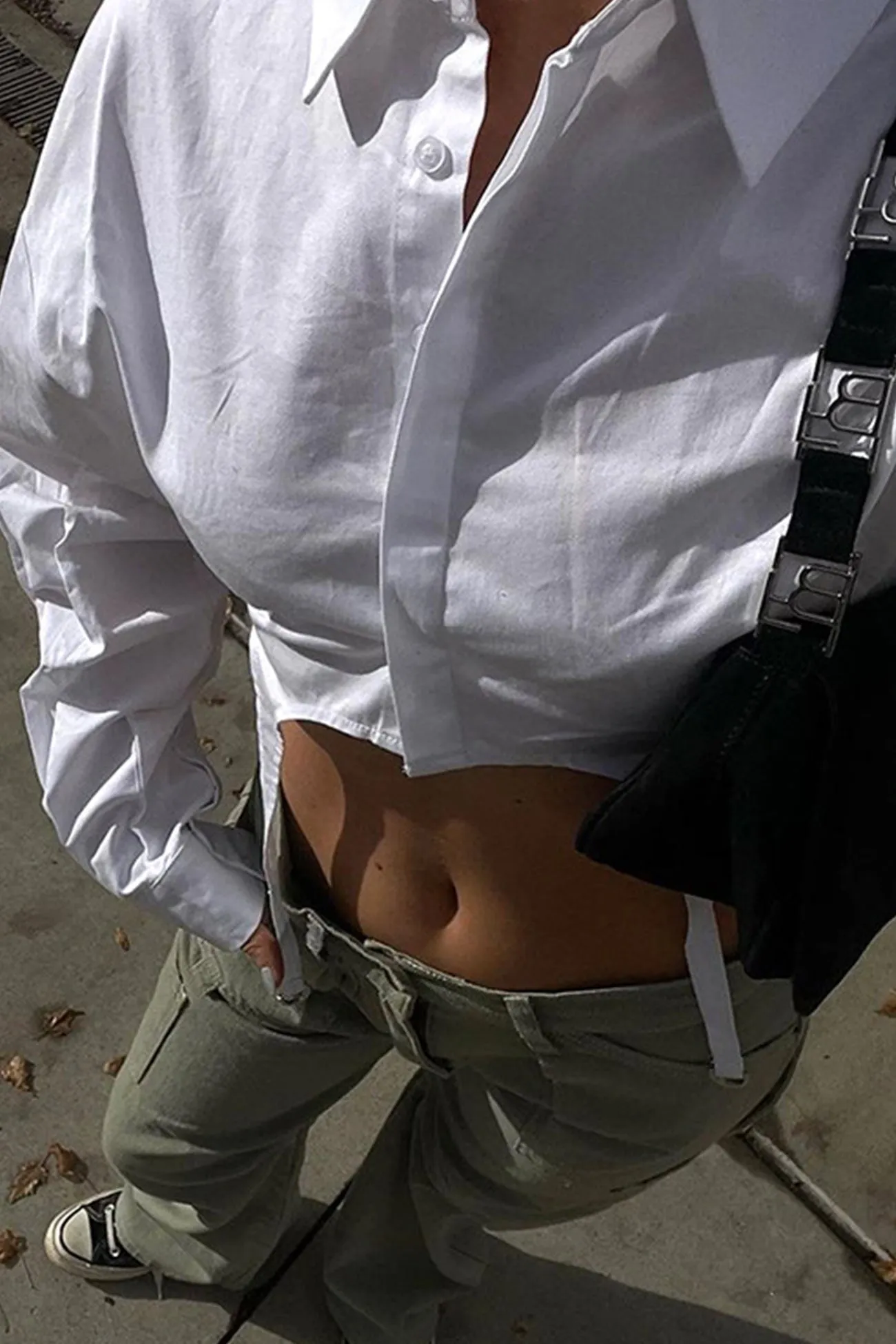 BerryBetty - White Irregular Cropped Shirt
