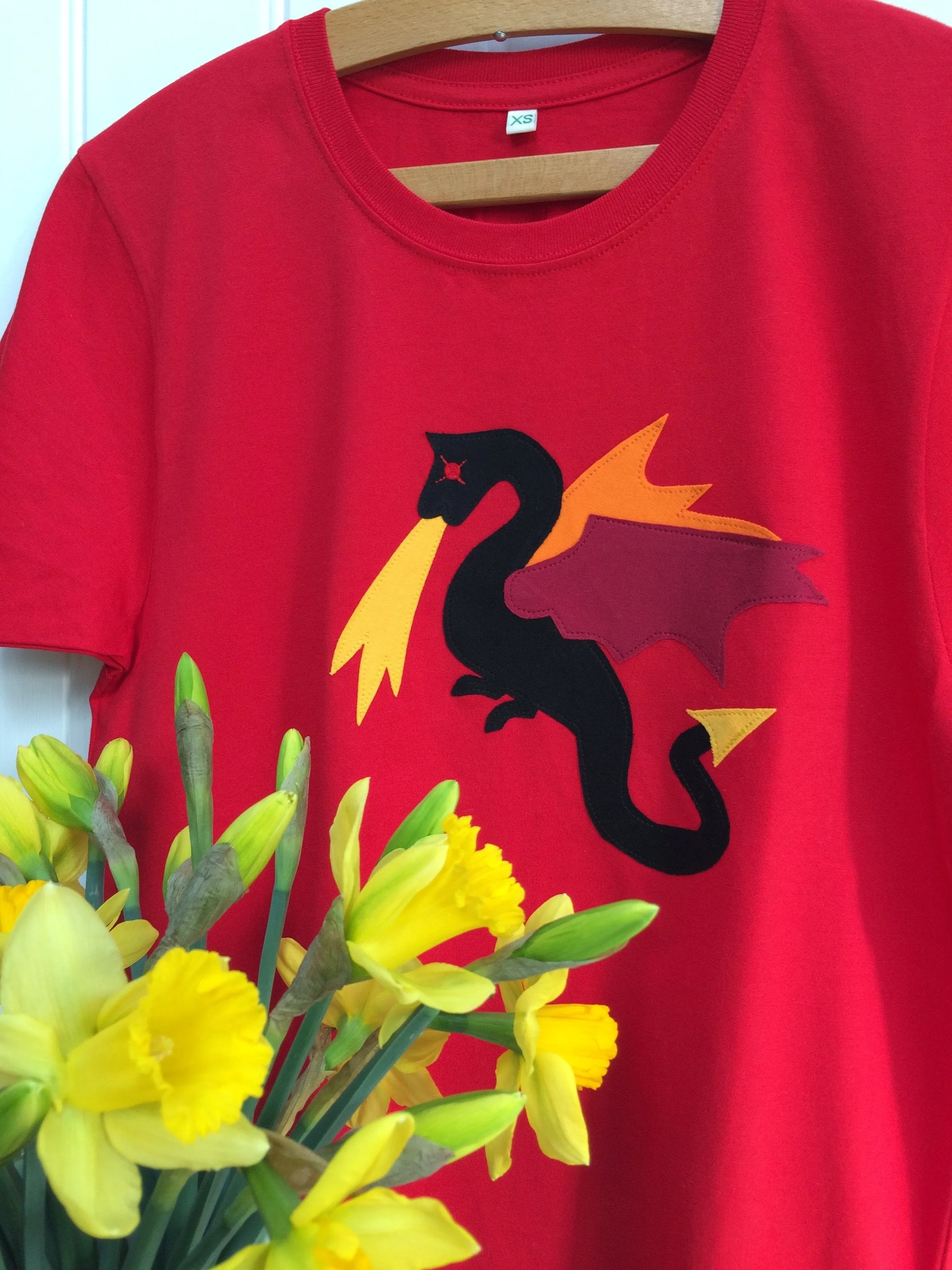 Dragon Applique T-shirt - unisex/mens fit - Red