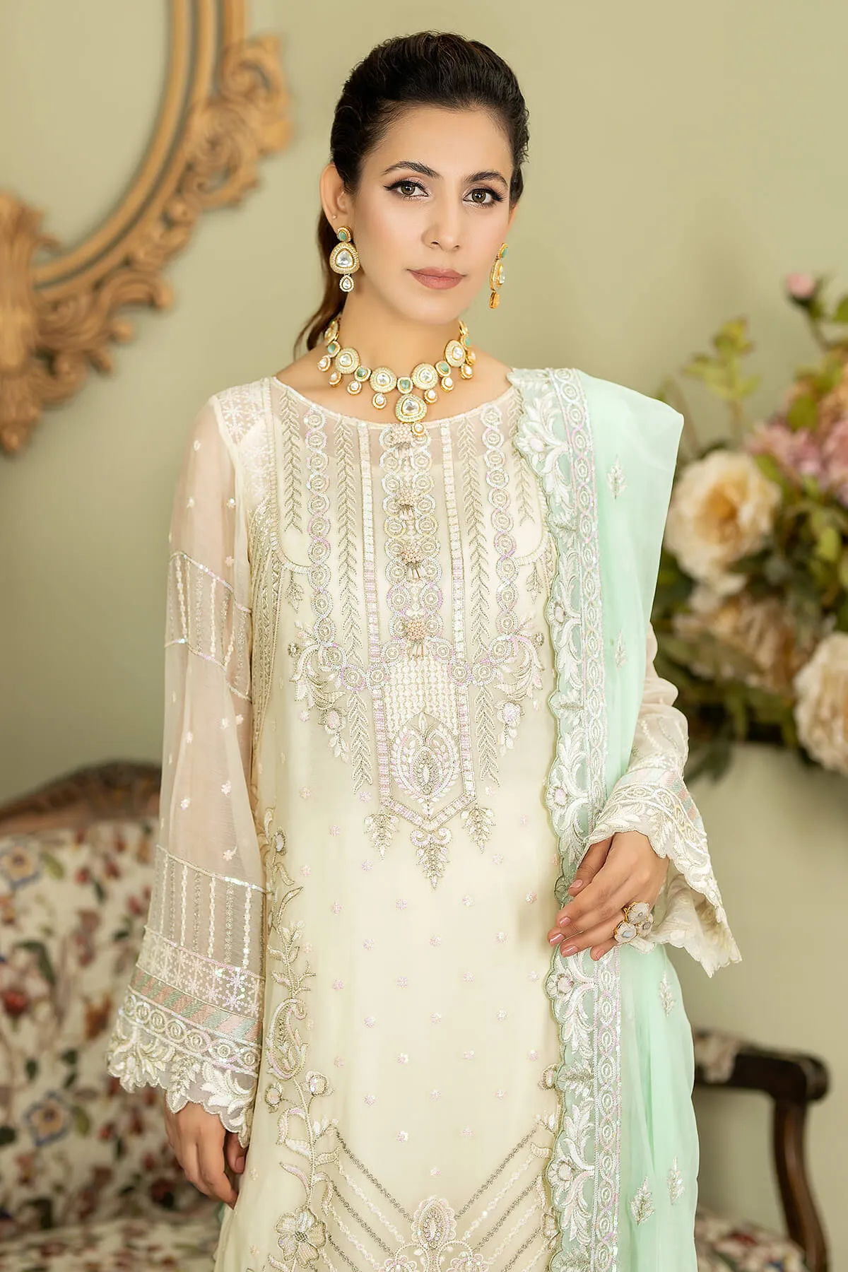 Ivory Heavily Embellished Pakistani Salwar Kameez Dupatta Salwar Suit