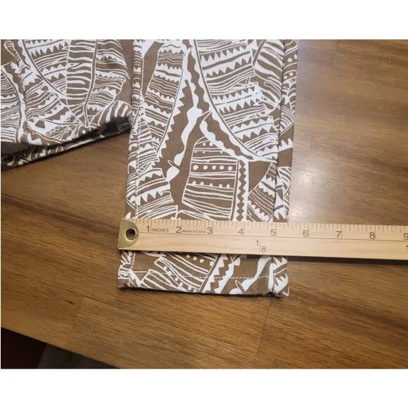 J McLaughlin Lexi Slim Stretch Jeans Womens Sz 2 Brown White Leaf Print NWOT