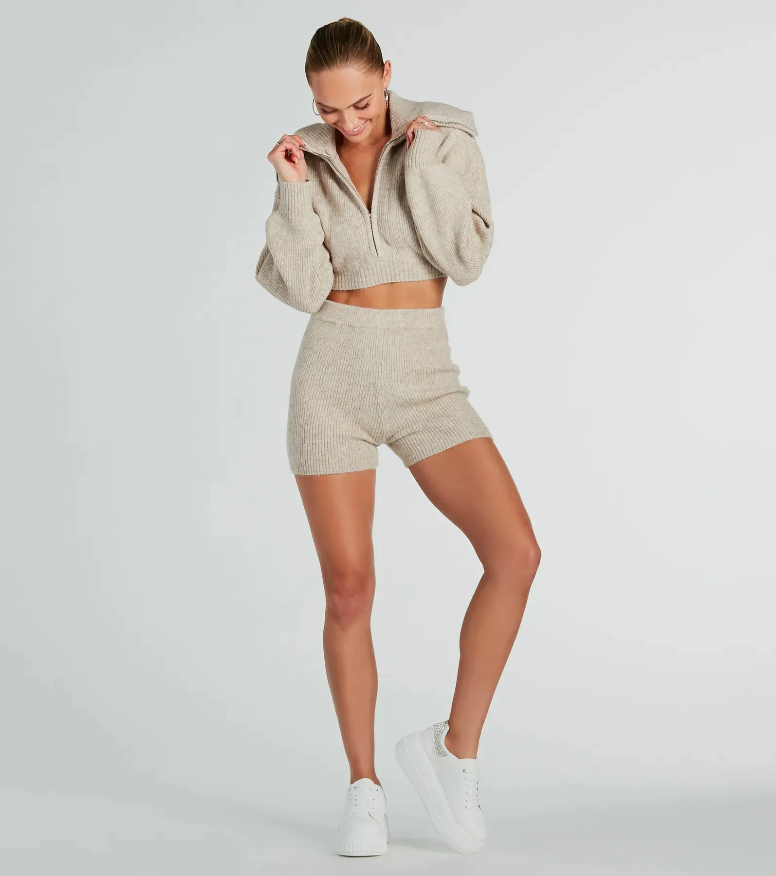Laid-Back Chic Collared Cropped Sweater