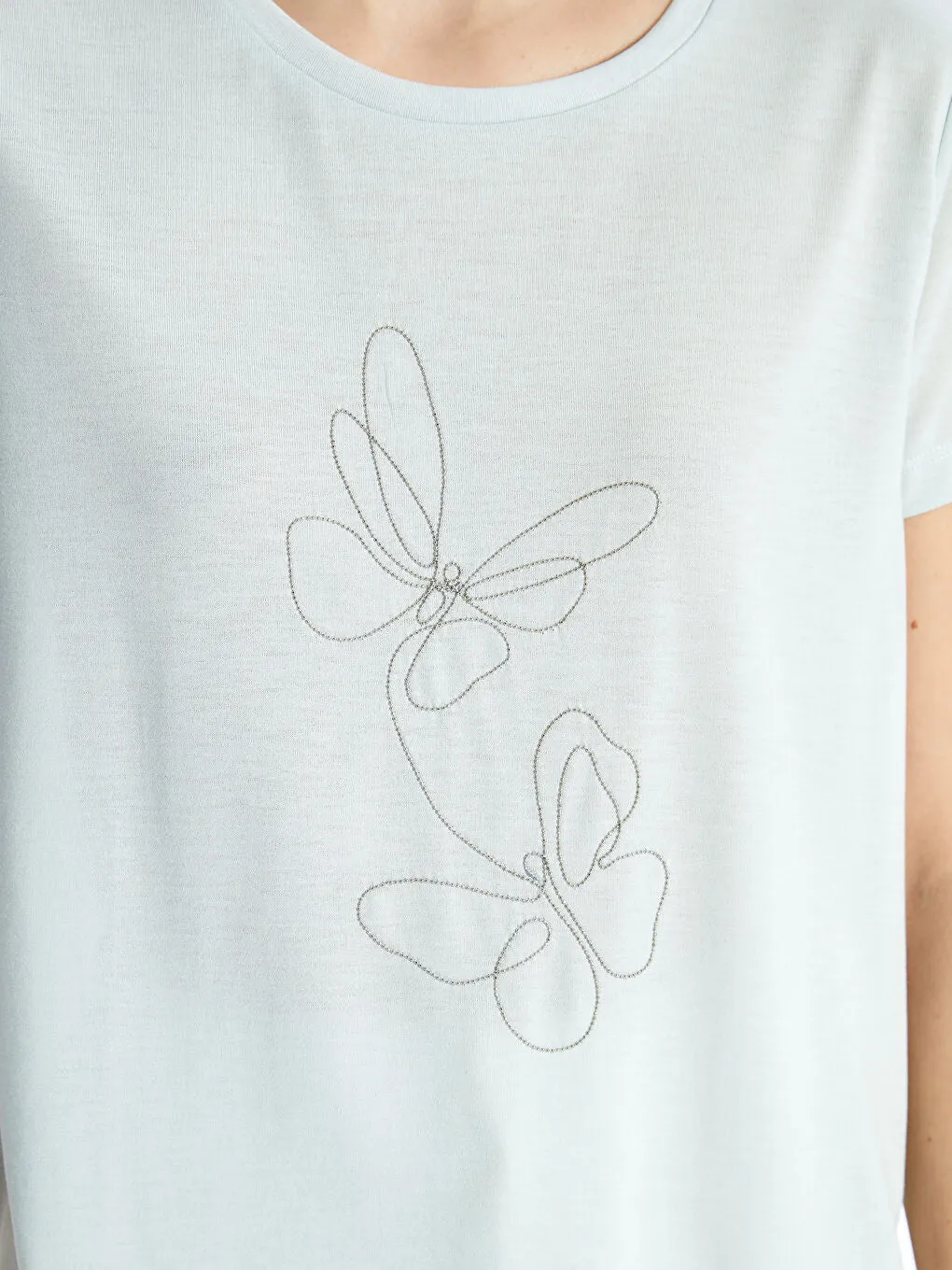 LCWAIKIKI Classic Gray Crew Neck Embroidered Women T-Shirt