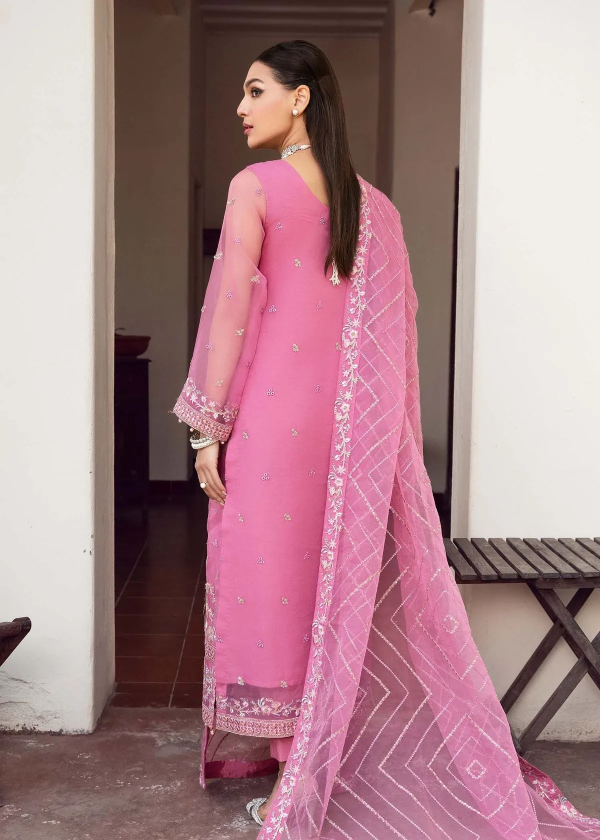 Luxury Lilac Embroidered Pakistani Salwar Kameez Dupatta Suit