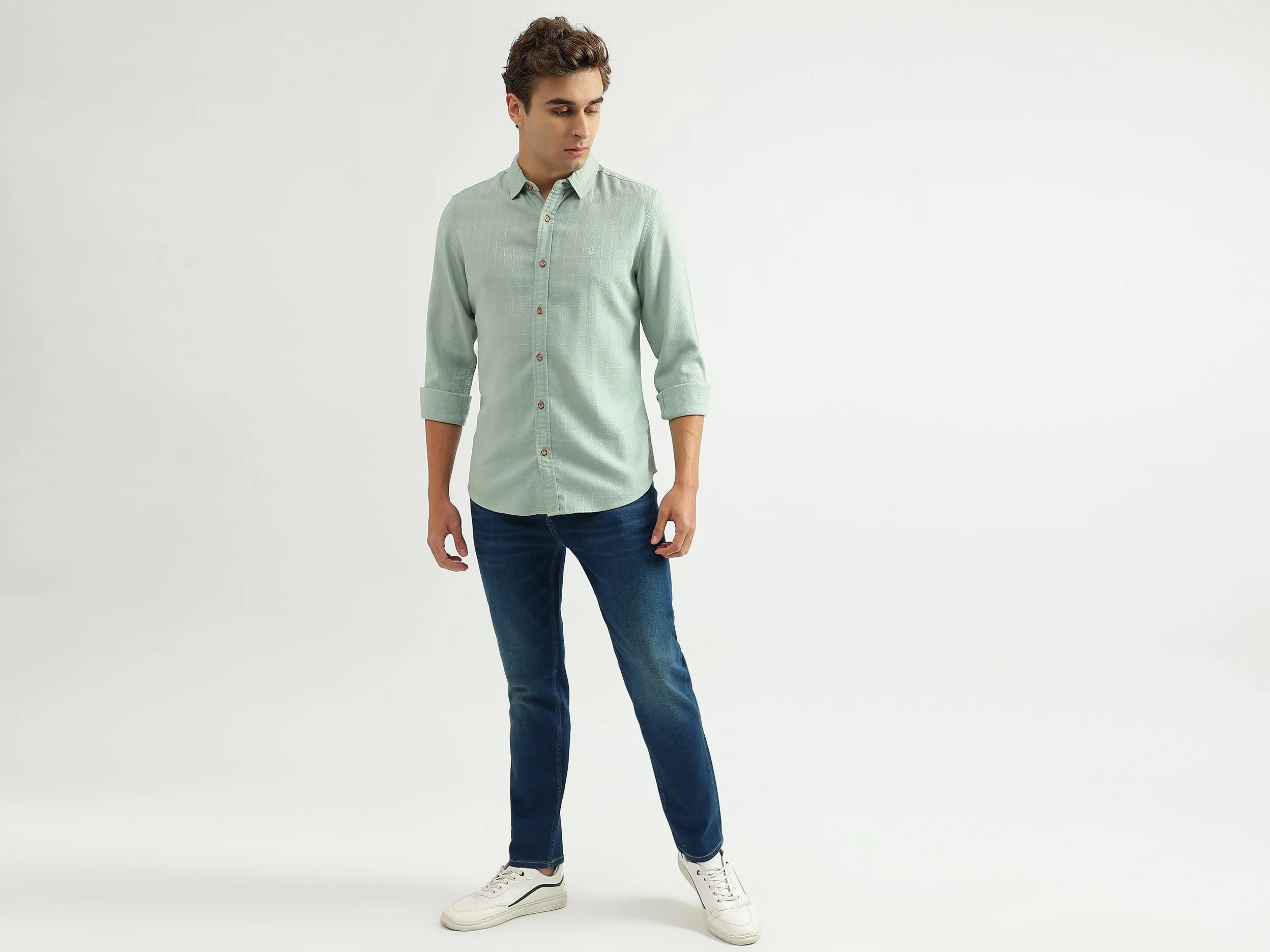 Men Checked Spread Collar Shirt