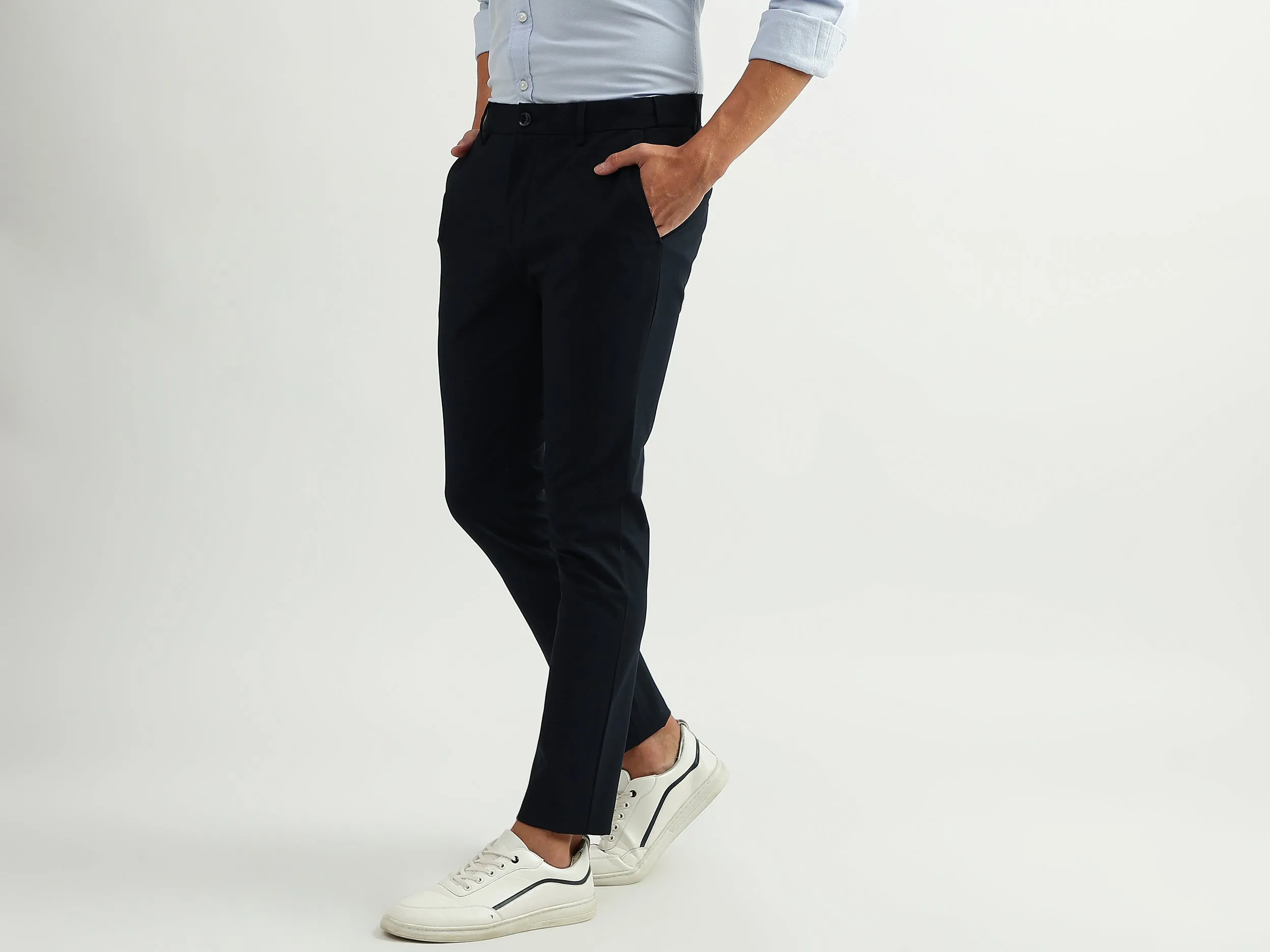 Men Solid Slim Fit Trousers