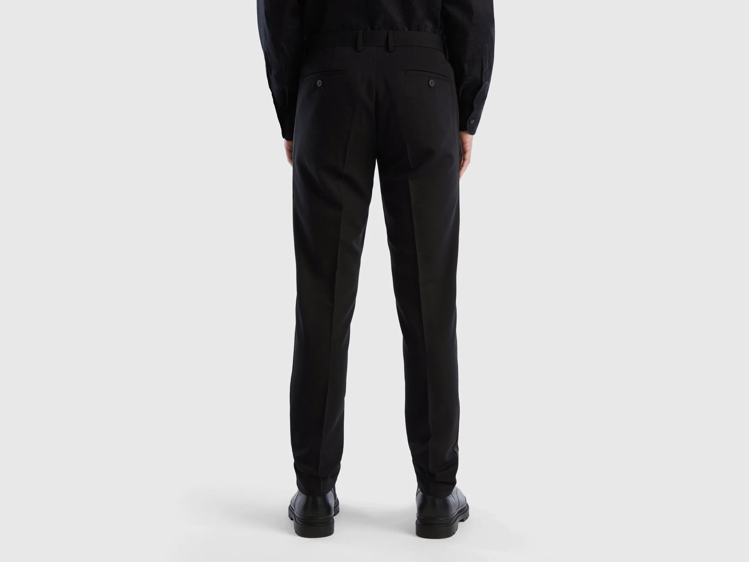 Men's Solid Slim Fit Trousers