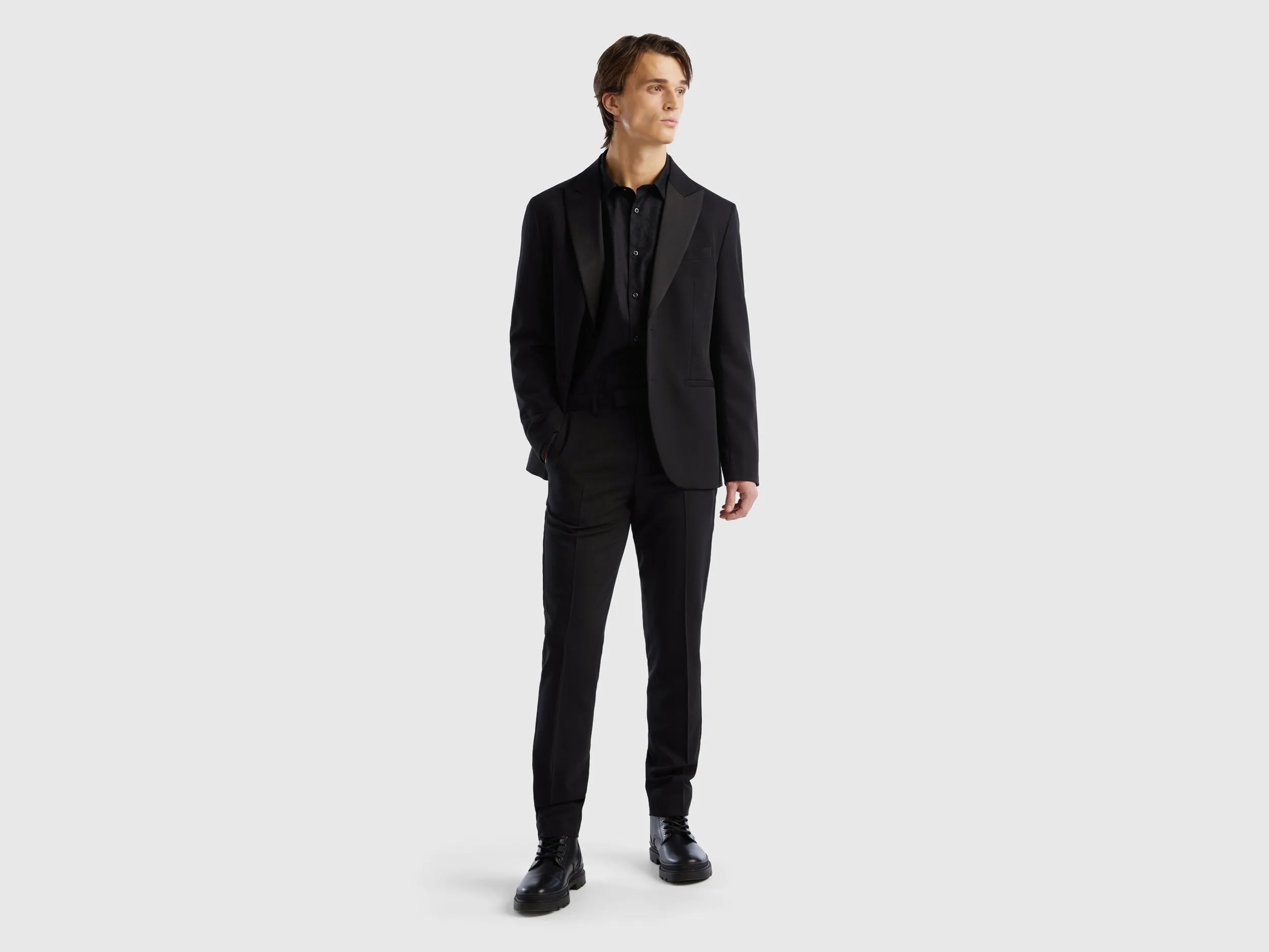 Men's Solid Slim Fit Trousers