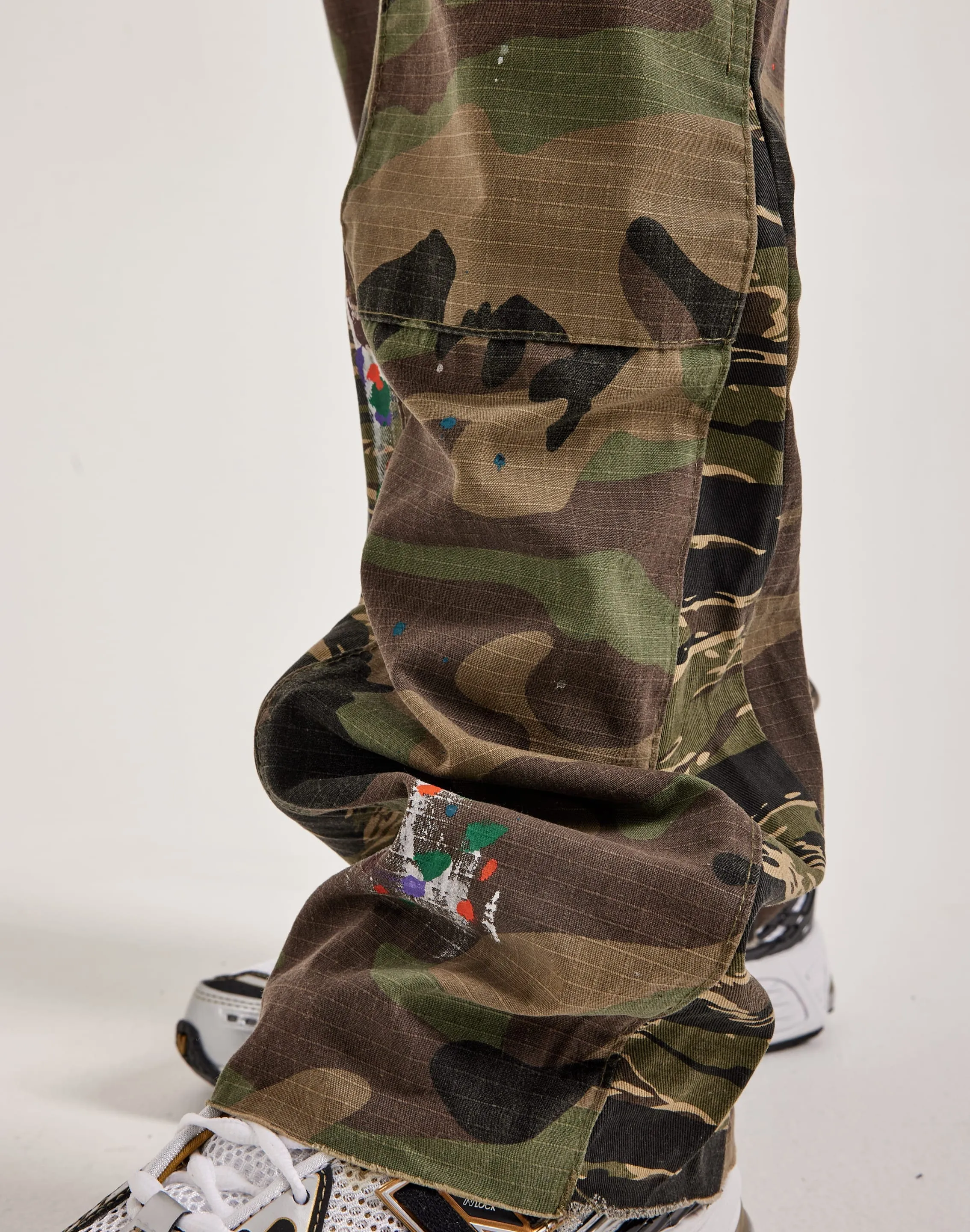 MNML Contrast Bootcut Cargo Pants