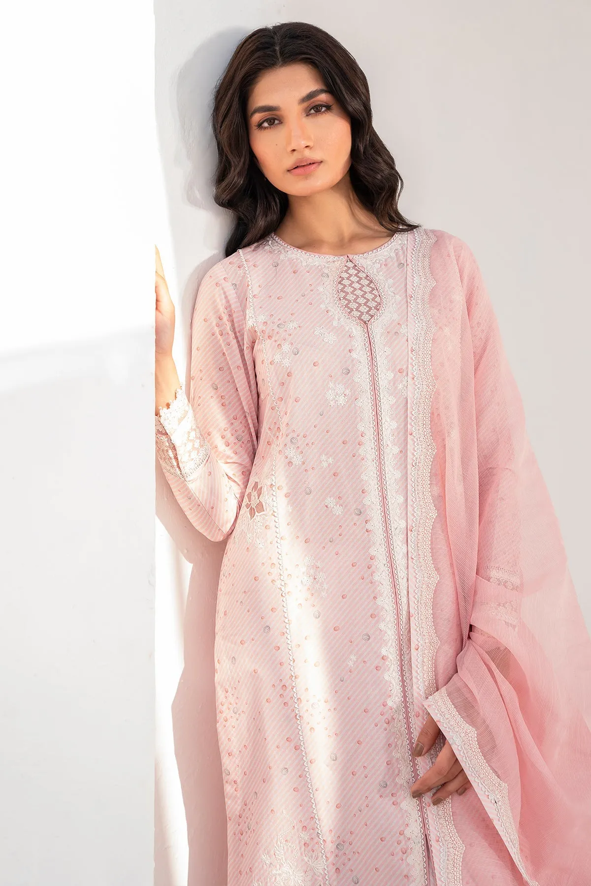 Pakistani Salwar Kameez In Long Kurta Style Tea Pink Party Wear Suit