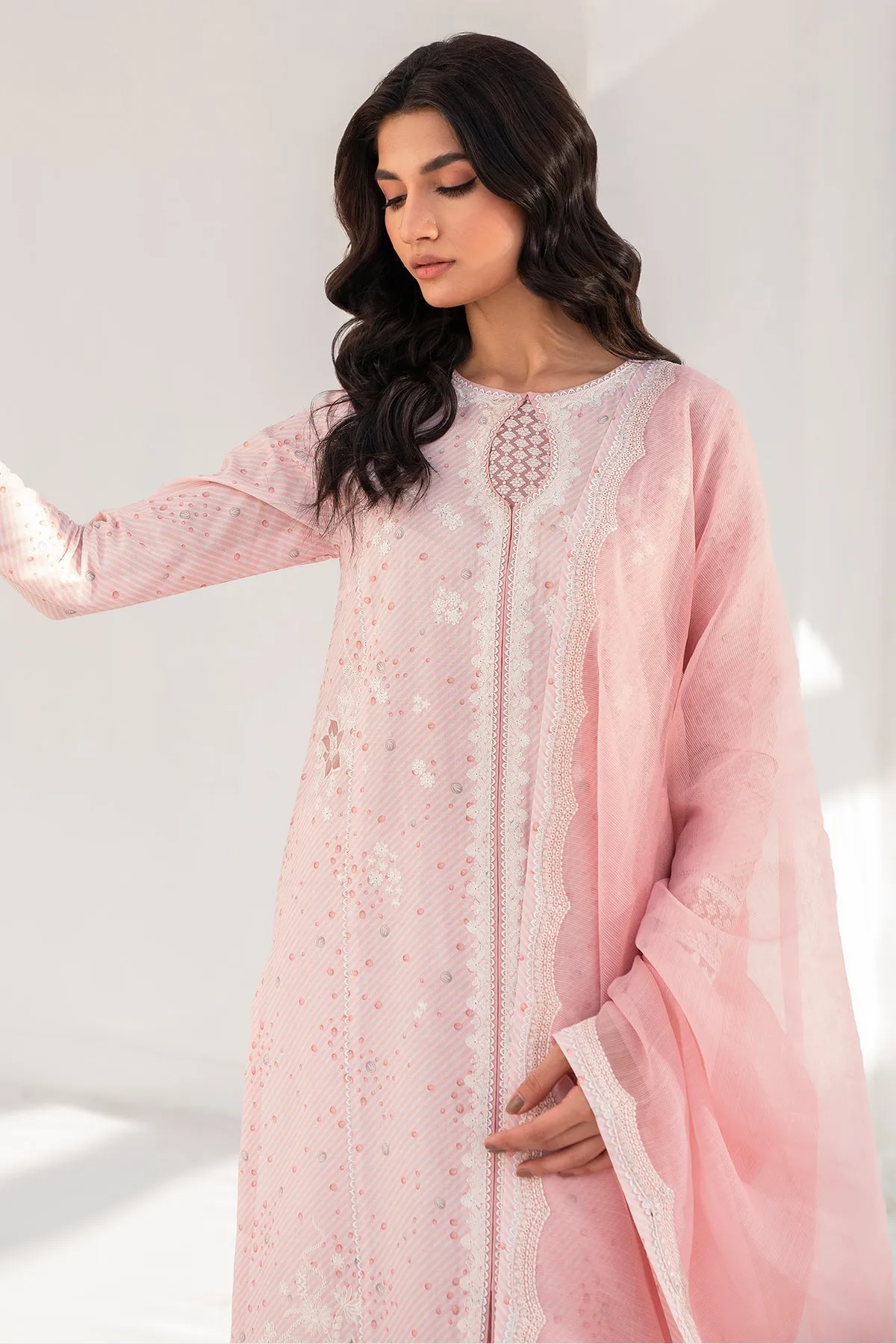 Pakistani Salwar Kameez In Long Kurta Style Tea Pink Party Wear Suit