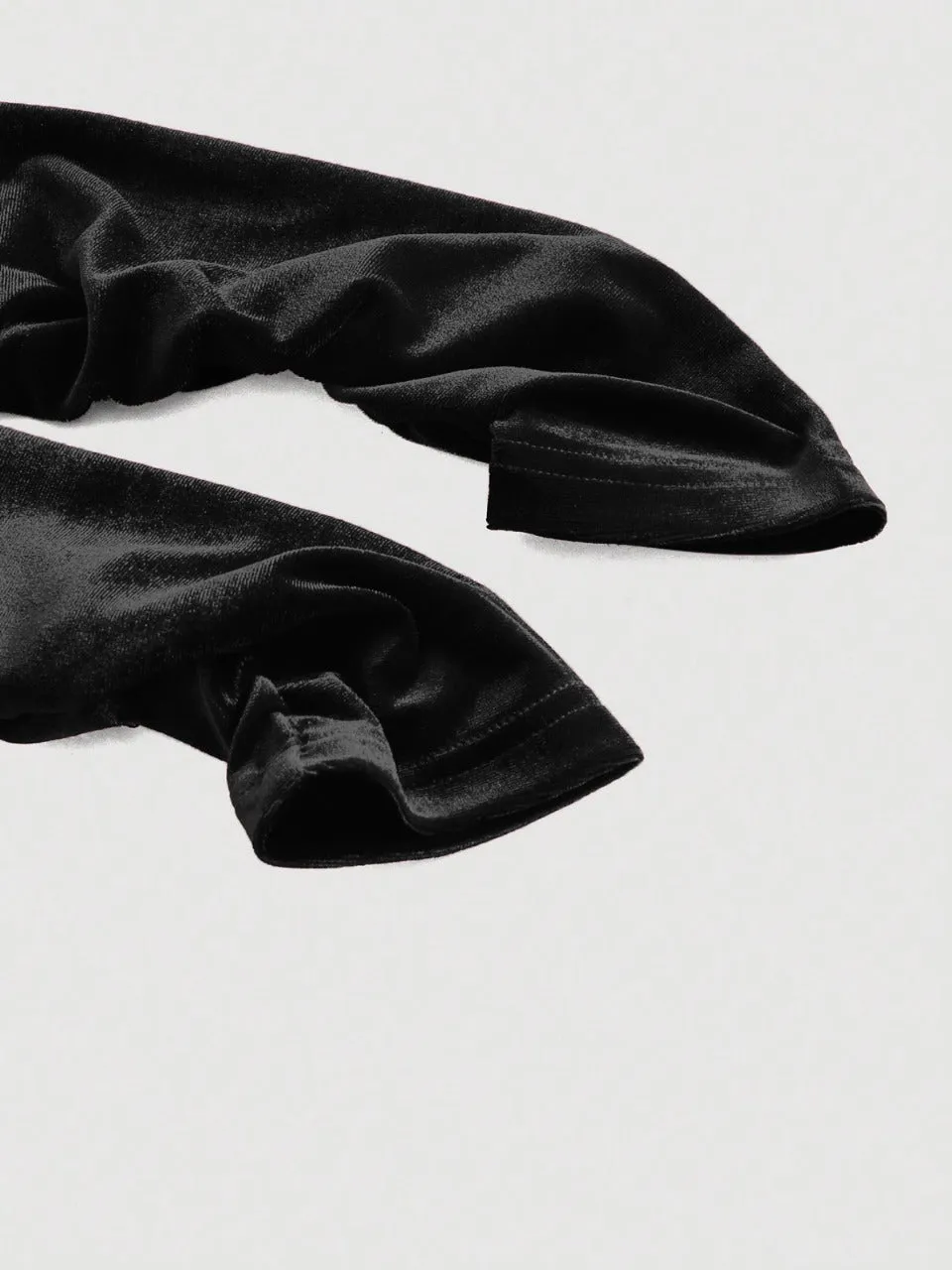 Parien Sweetheart Neck Velvet Crop Top( CLEARANCE SALE