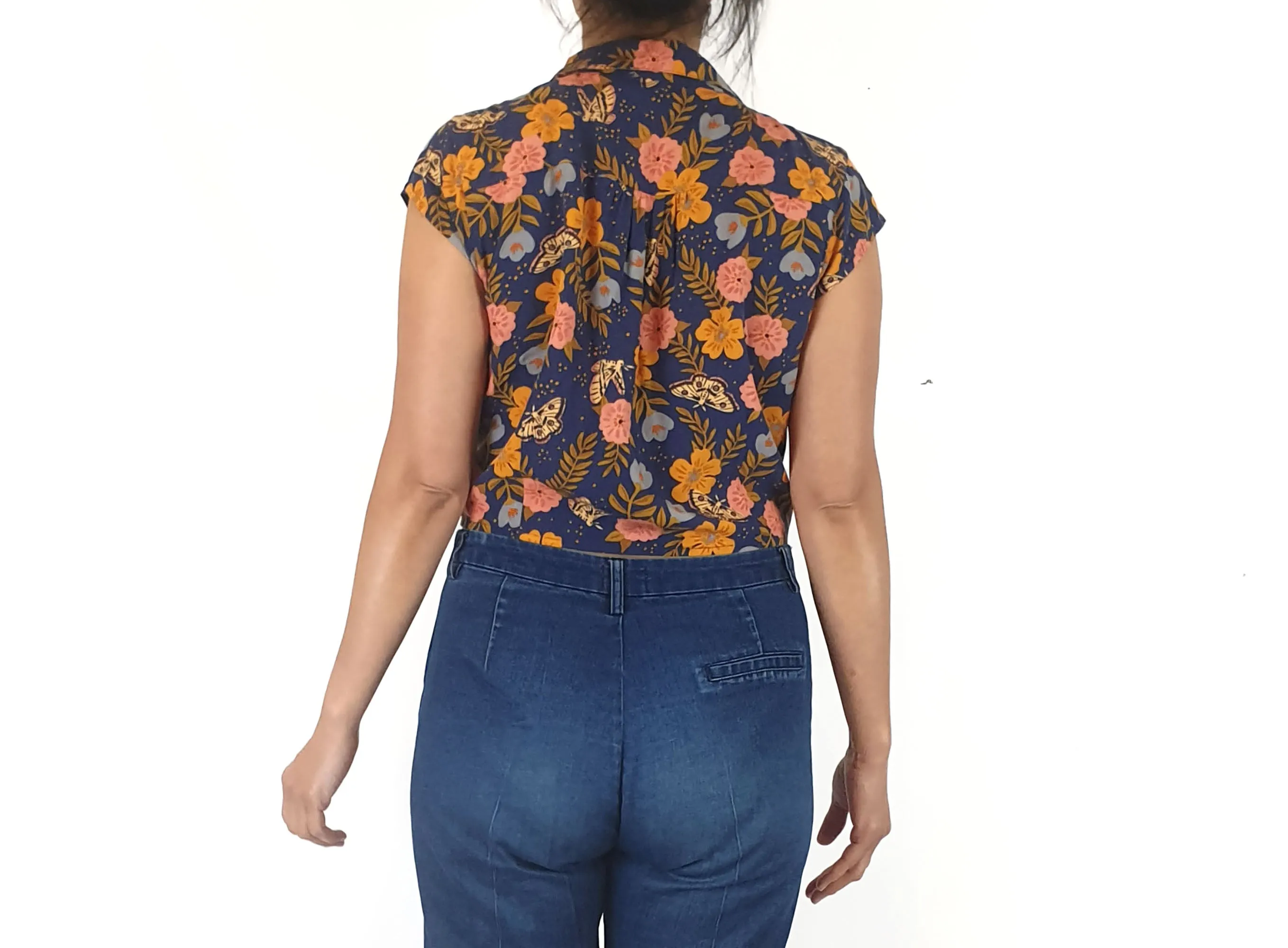 Princess Highway navy print cropped shirt size 10