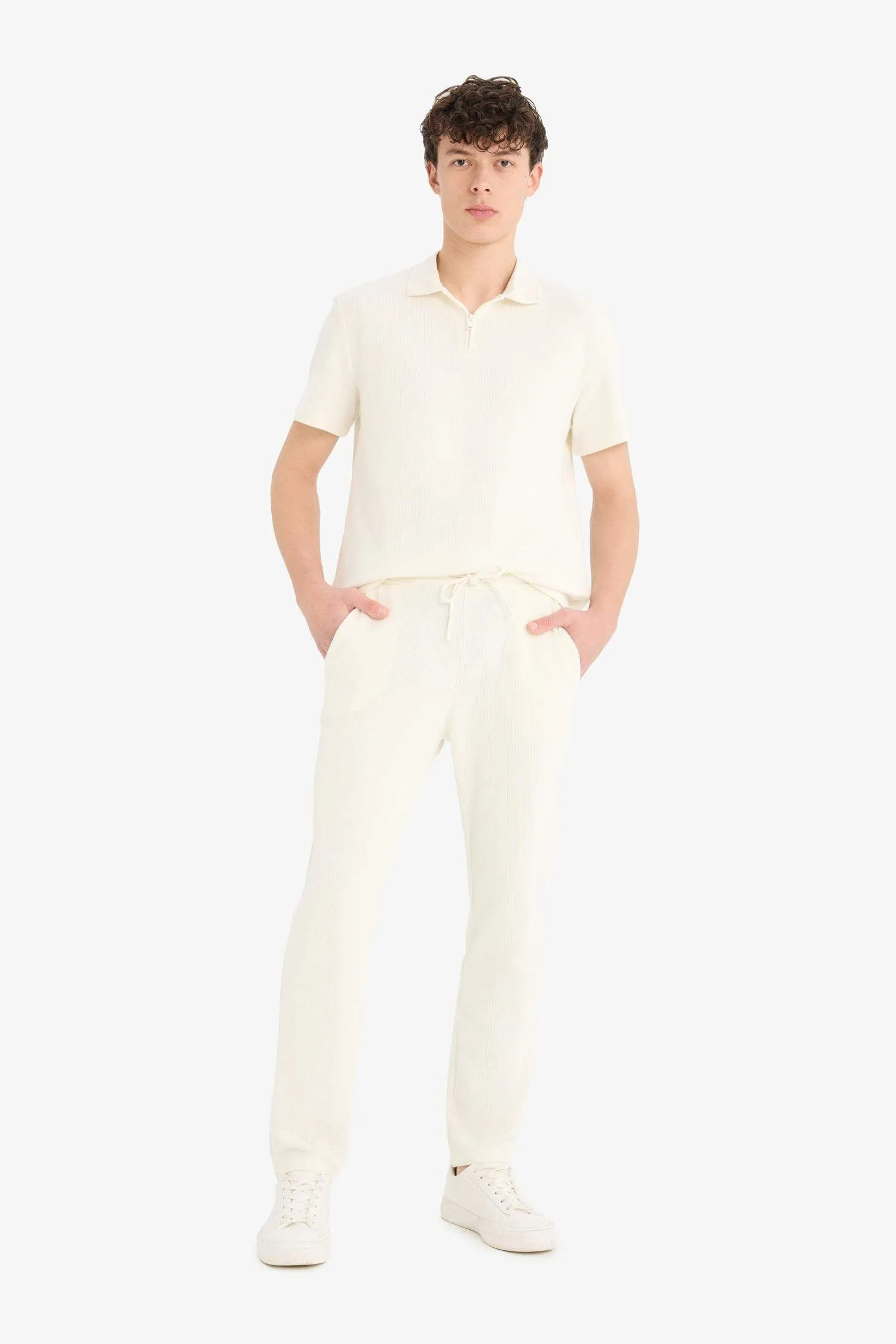 Regular Fit Track Bottom Waisted Lace-Up Pocket Detailed Flat Leg