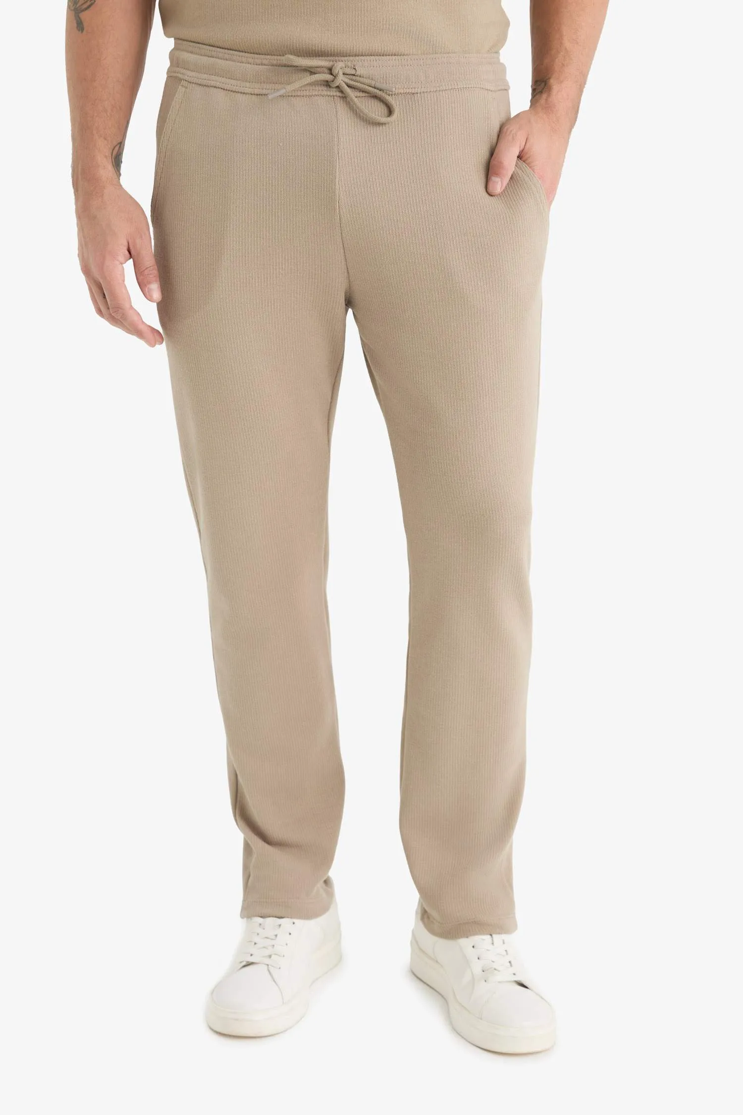 Regular Fit Track Bottom Waisted Lace-Up Pocket Detailed Flat Leg