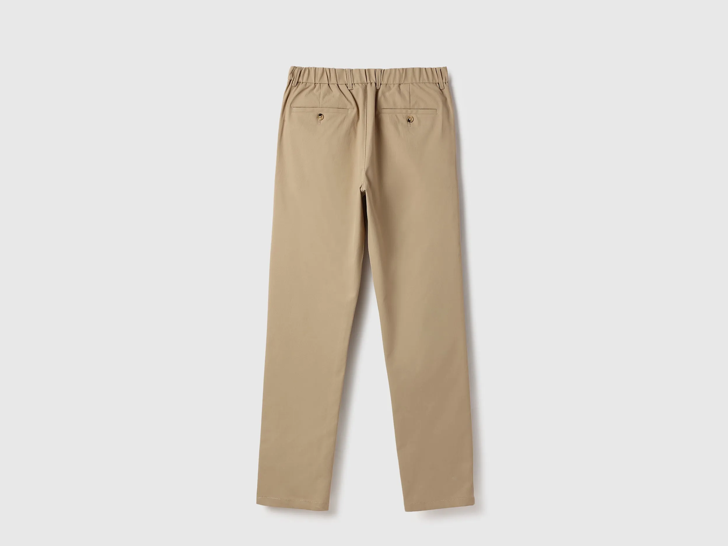 Solid Relaxed Fit Pleated Trousers