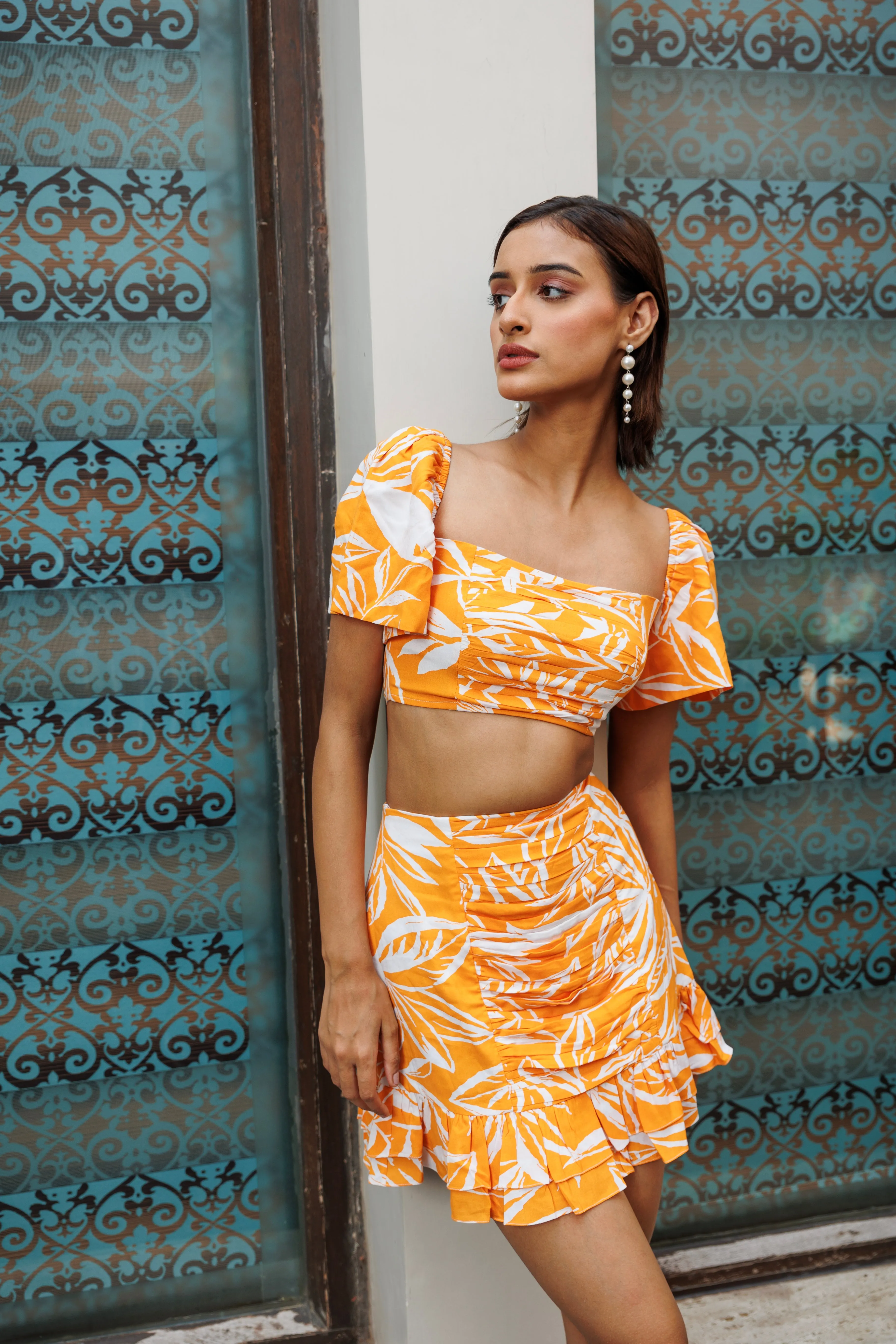 Summer evenings - crop ruched top in yellow