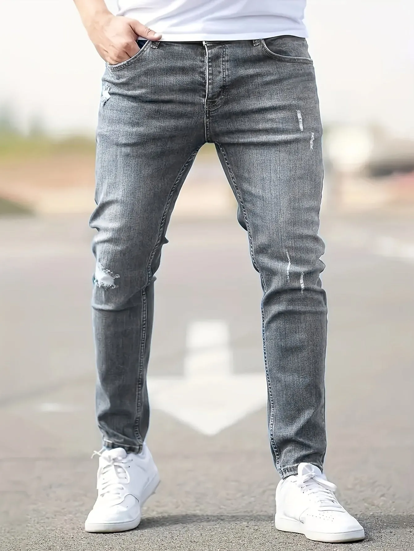 Trendy Men's Slim Fit Stretchy Ripped Knee Jeans
