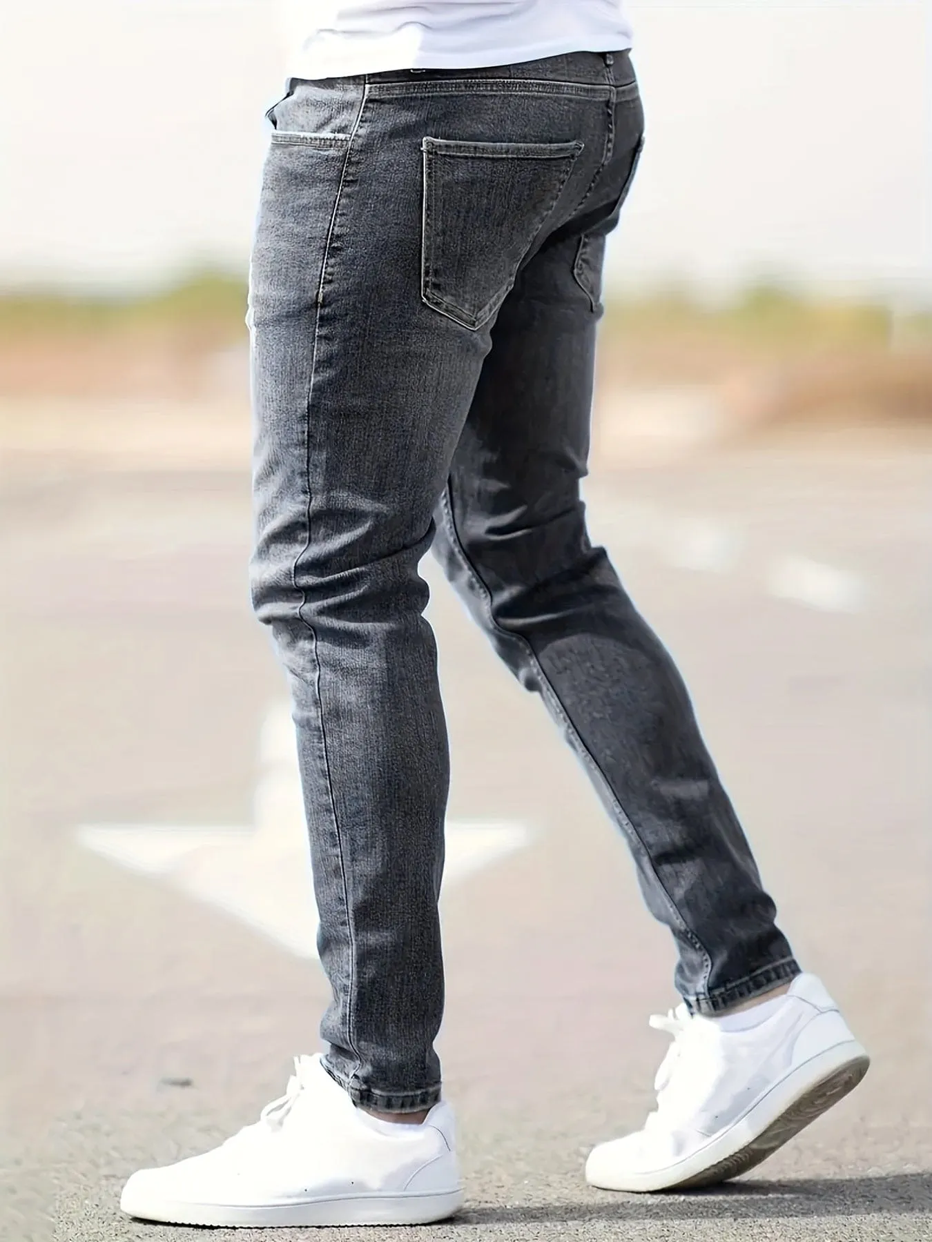 Trendy Men's Slim Fit Stretchy Ripped Knee Jeans