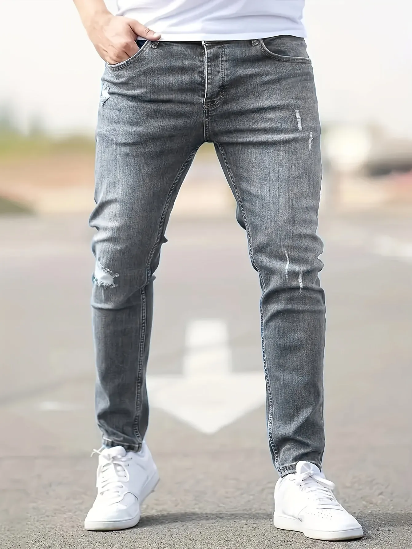 Trendy Men's Slim Fit Stretchy Ripped Knee Jeans