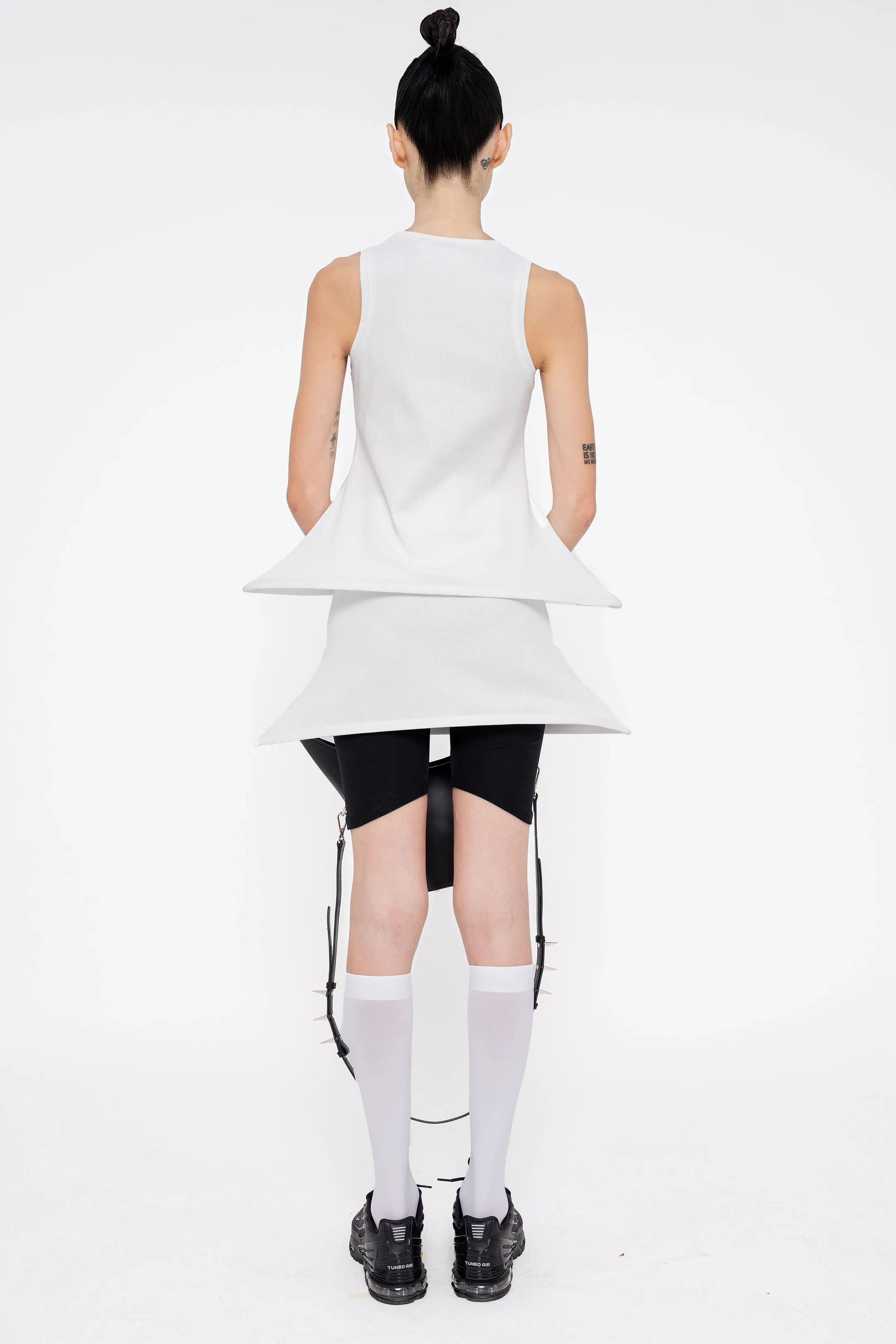 WHITE POINTY TANK