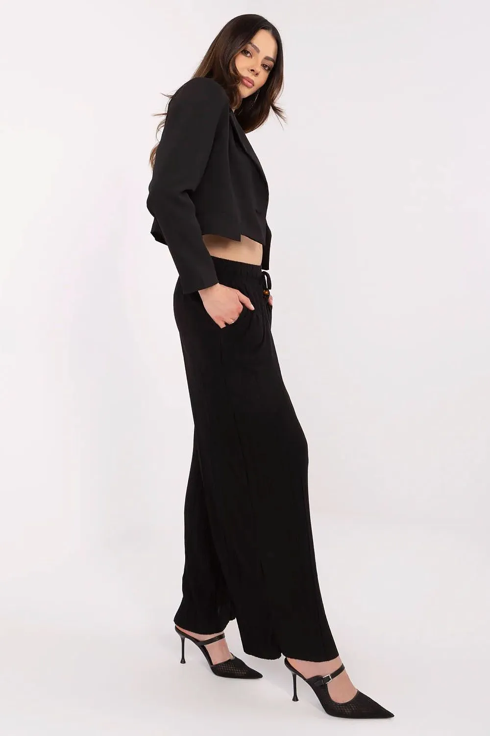 Women smooth fabric casual trousers