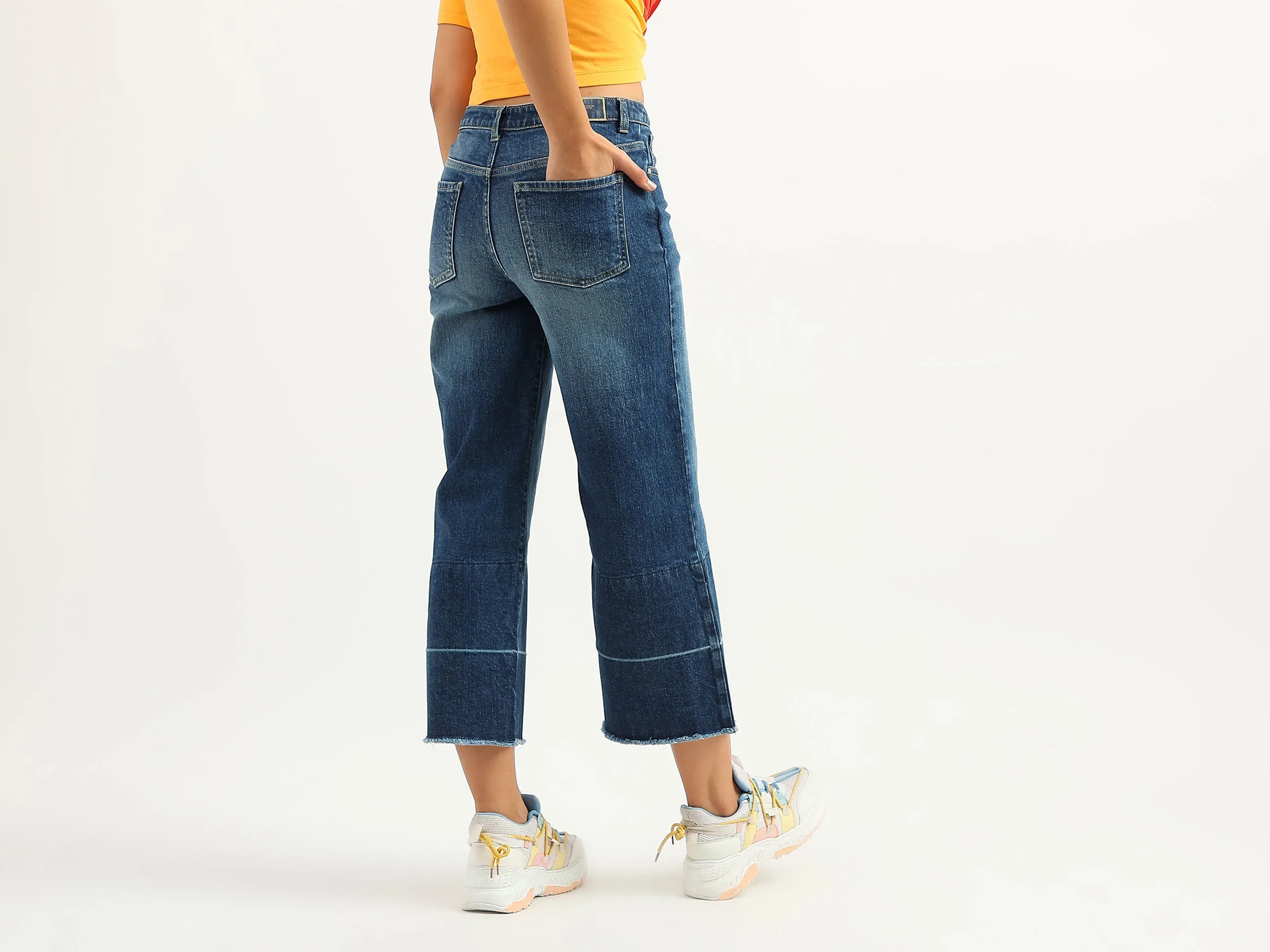 Women Solid Flared Fit Jeans