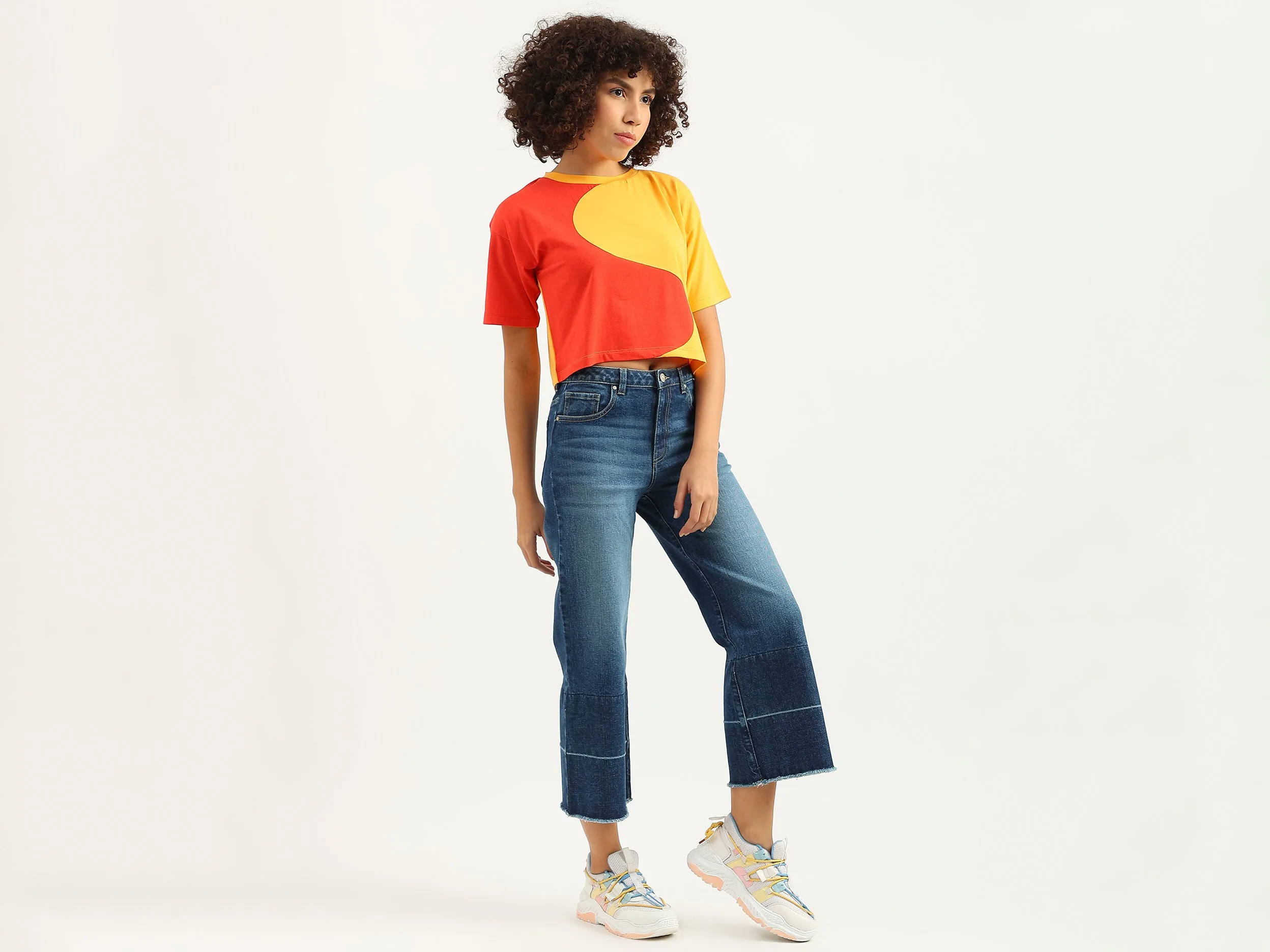 Women Solid Flared Fit Jeans