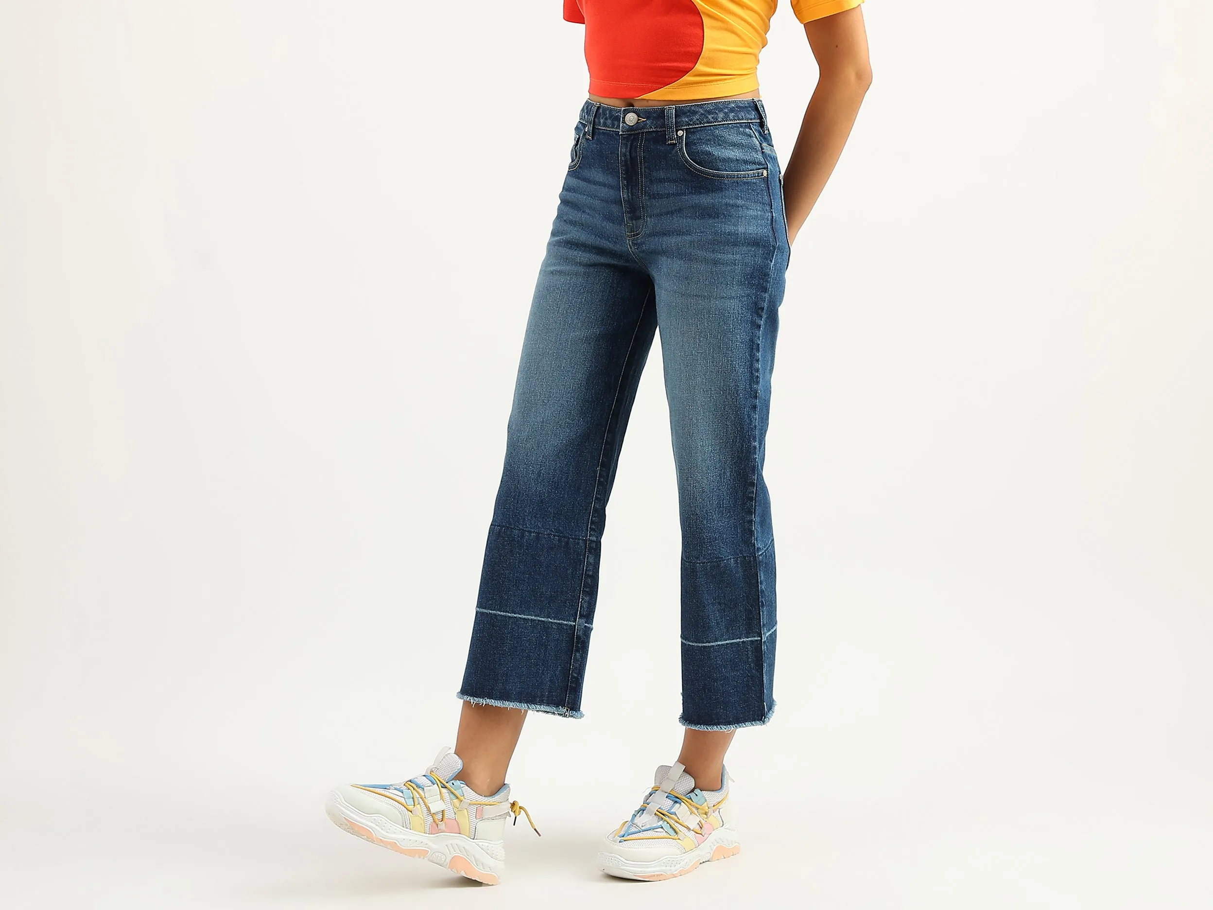 Women Solid Flared Fit Jeans