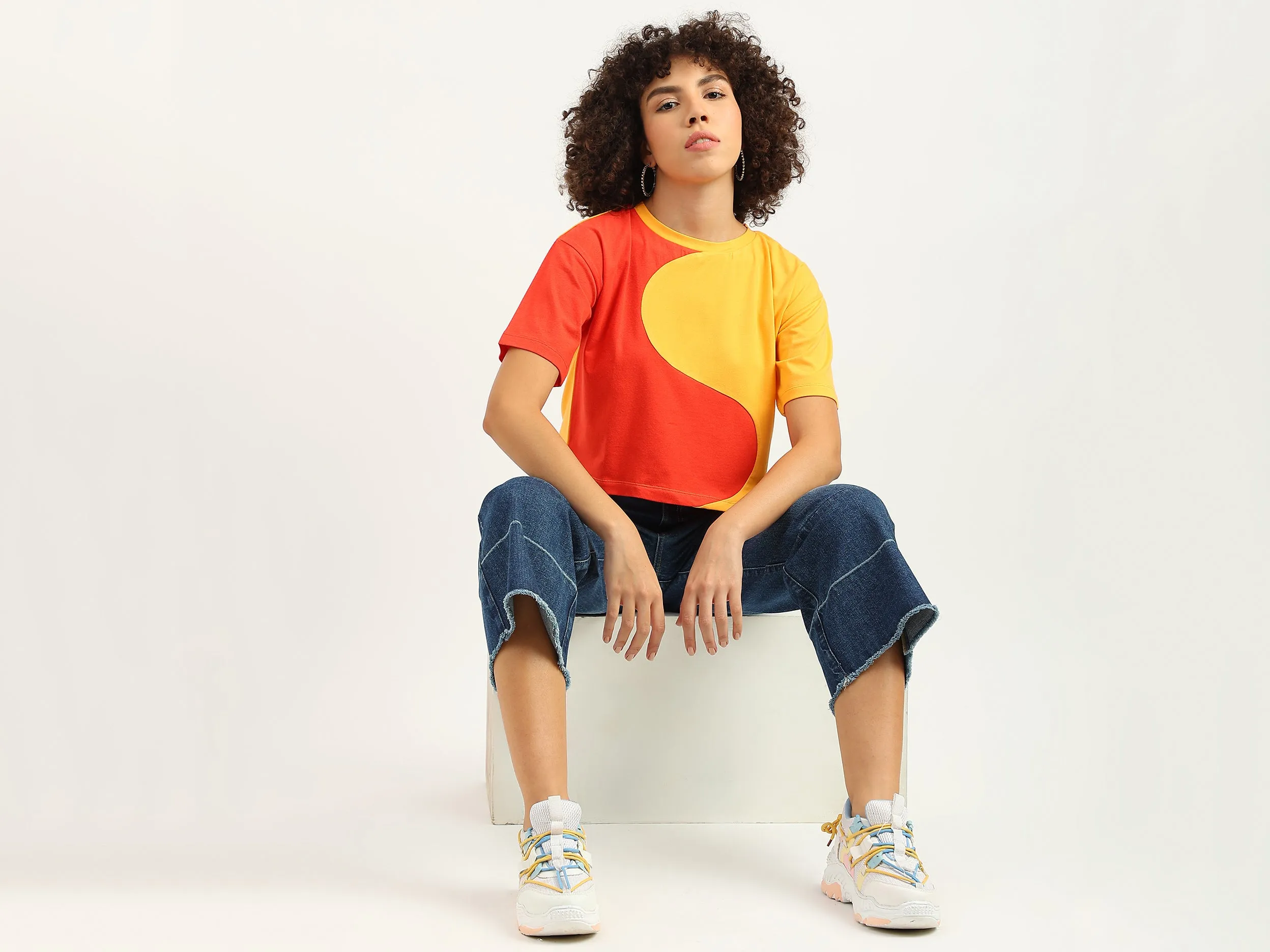 Women Solid Flared Fit Jeans