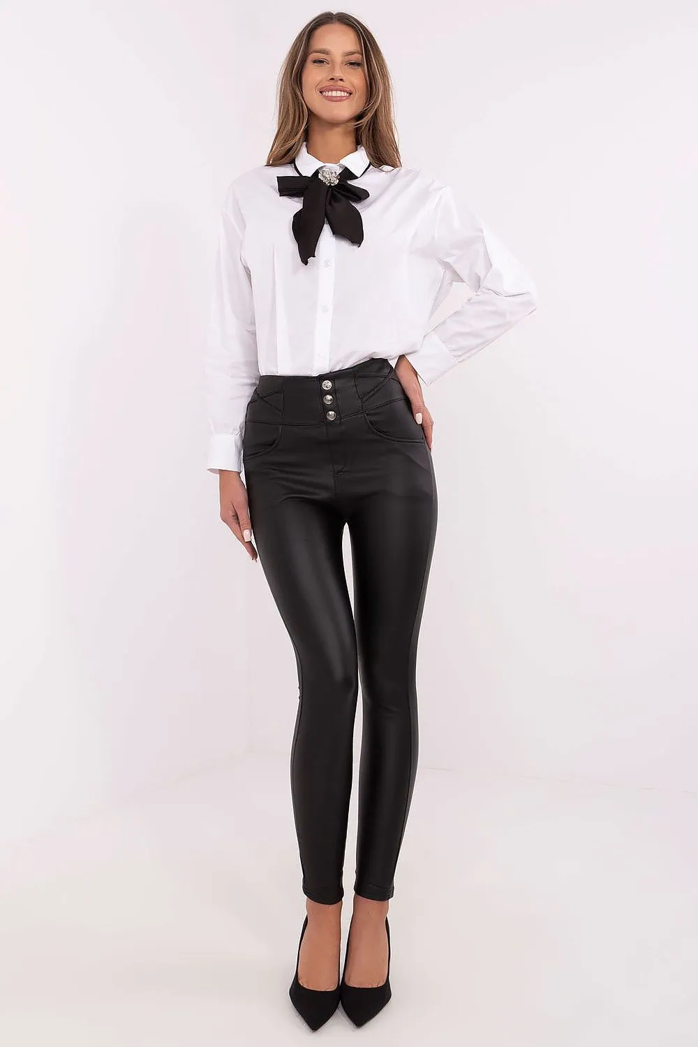 Women's skinny leatherette pants
